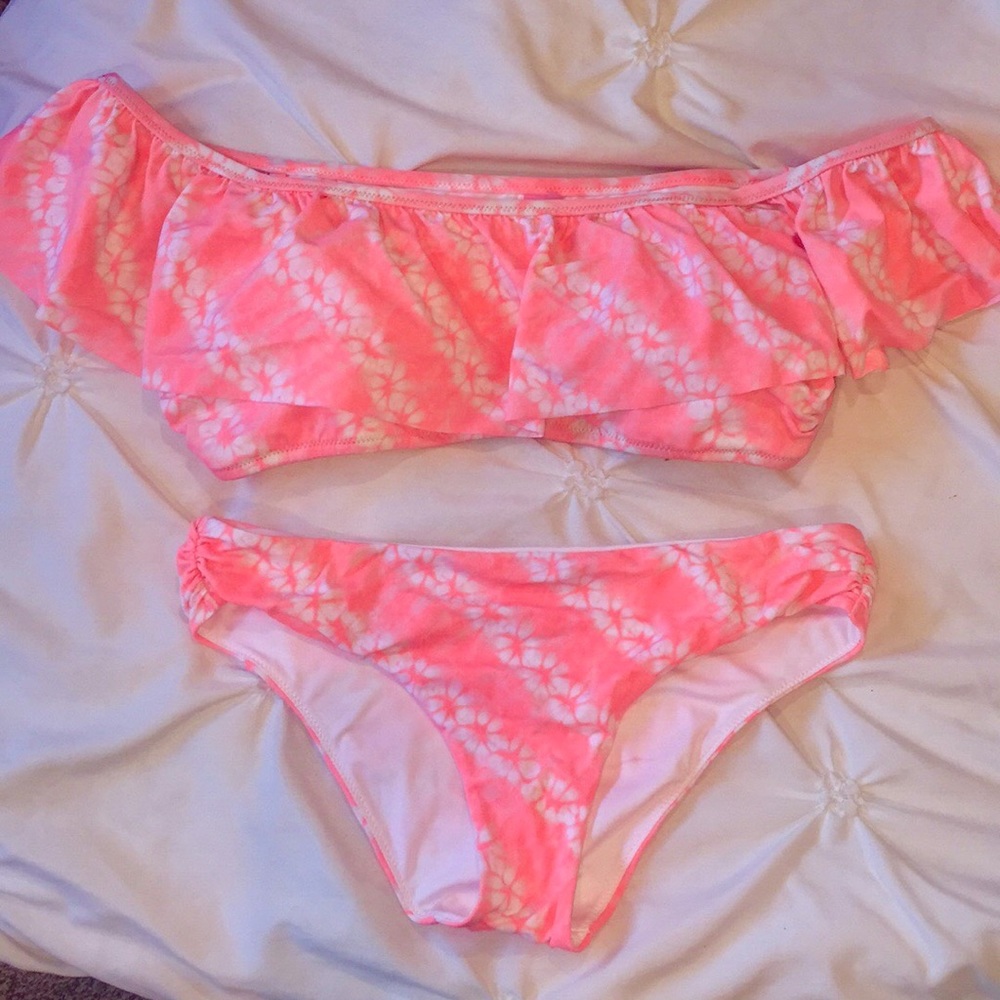 Victoria’s Secret bikini swim set off shoulder